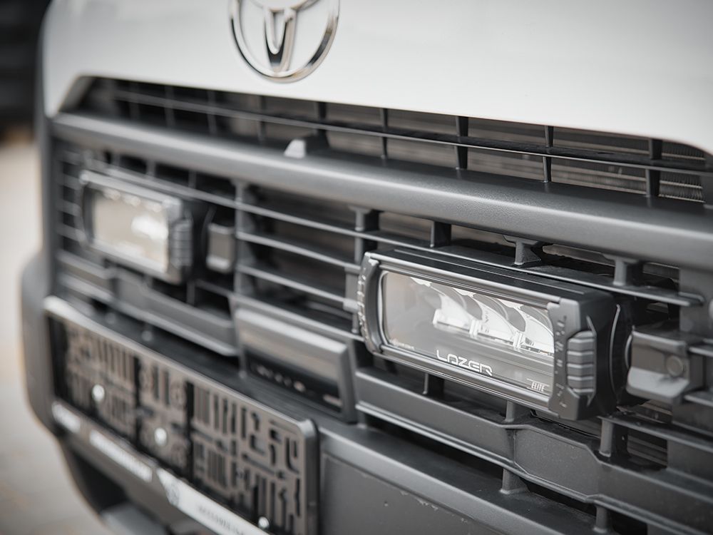 toyota_proace_max_grille_kit_marketing_image_02_web