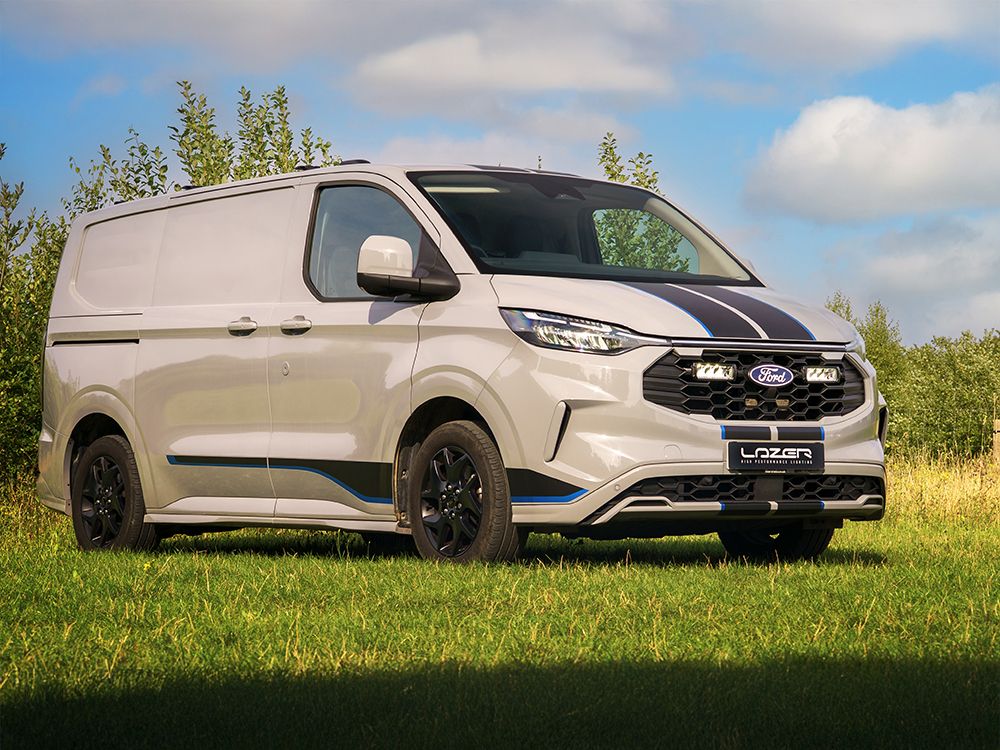 ford_transit_custom_sport_grille_kit_install_image_03_angle_edit_web_1